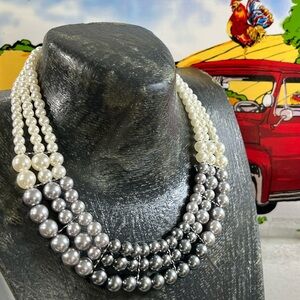 Elegant Faux Pearl There Strand Necklace Mint condition no return As Is